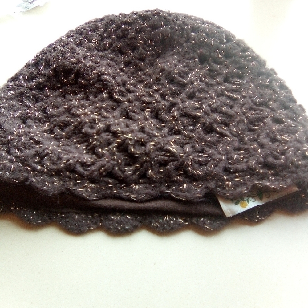 Old navy brown toddler girl's winter knit hat. Size 2T/3T